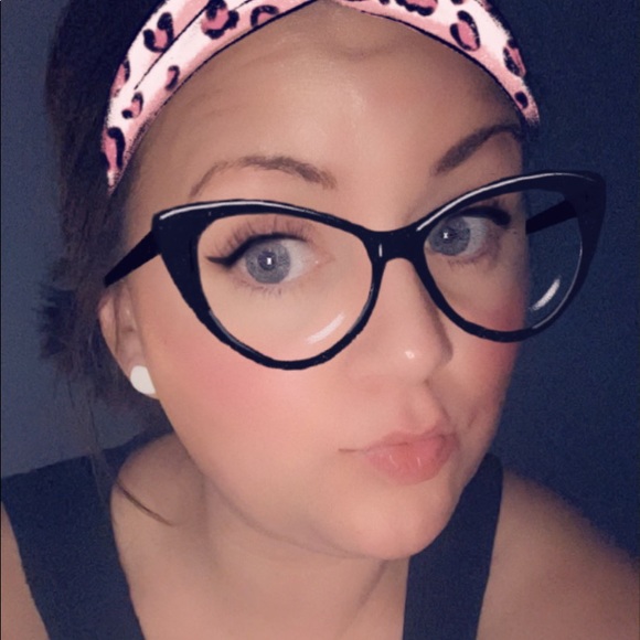 Meet your Posher, Billie - Picture 1 of 1